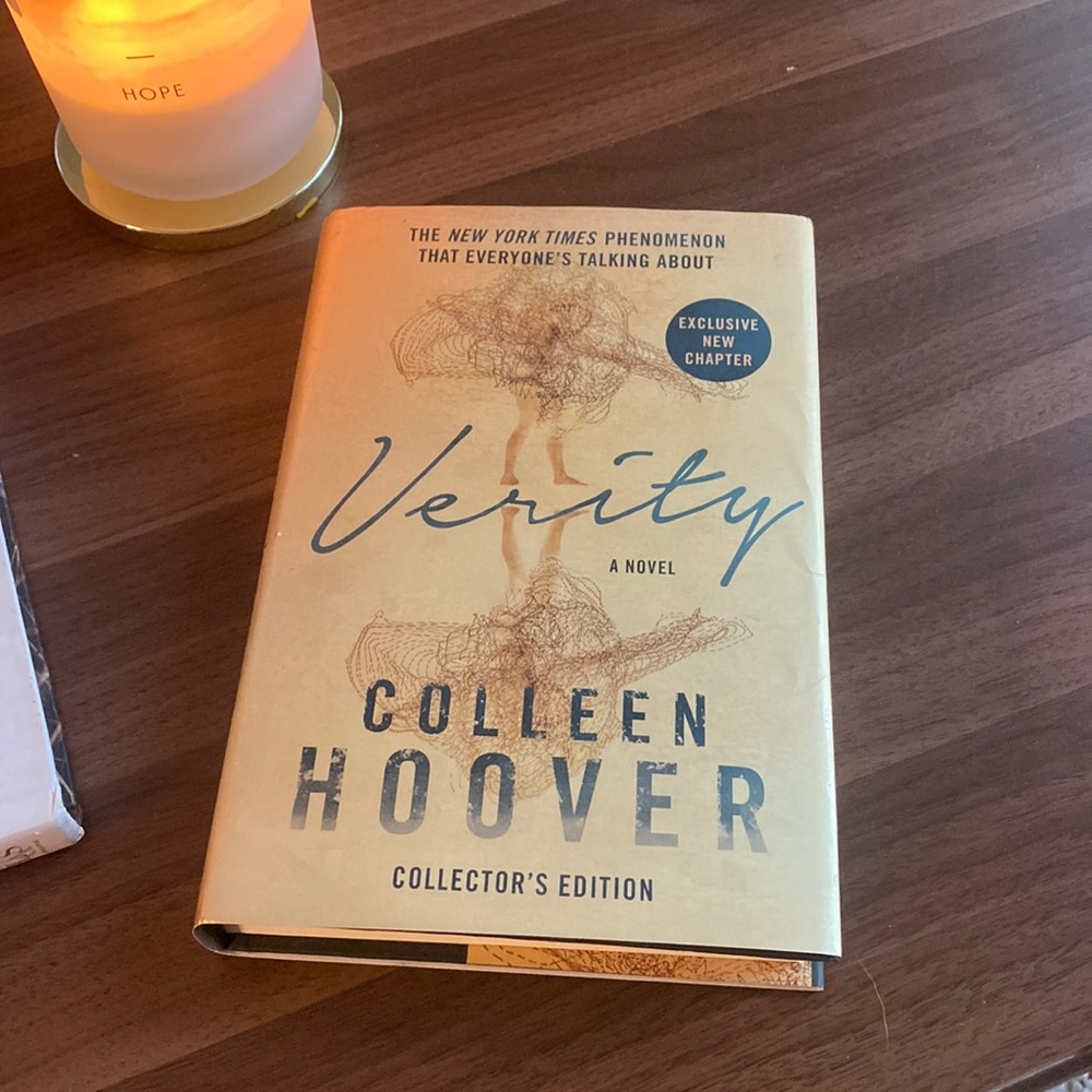 Verity by Colleen Hoover